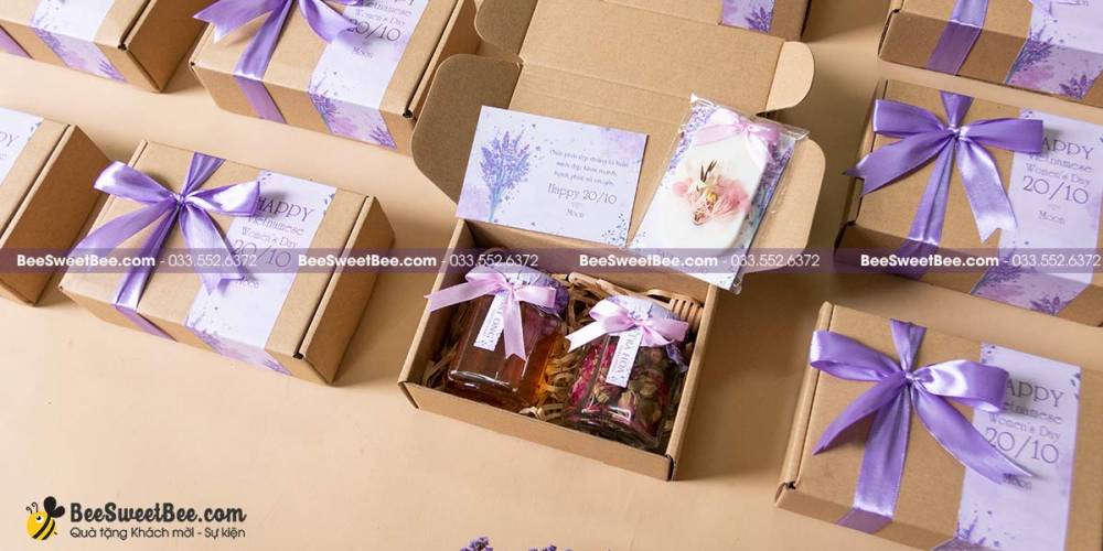 Quà tặng cho nhân viên dịp lễ chọn sao cho ý nghĩa