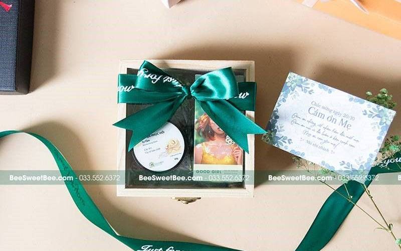 Gửi lời cảm ơn chân thành qua quà tặng cho khách mời sự kiện