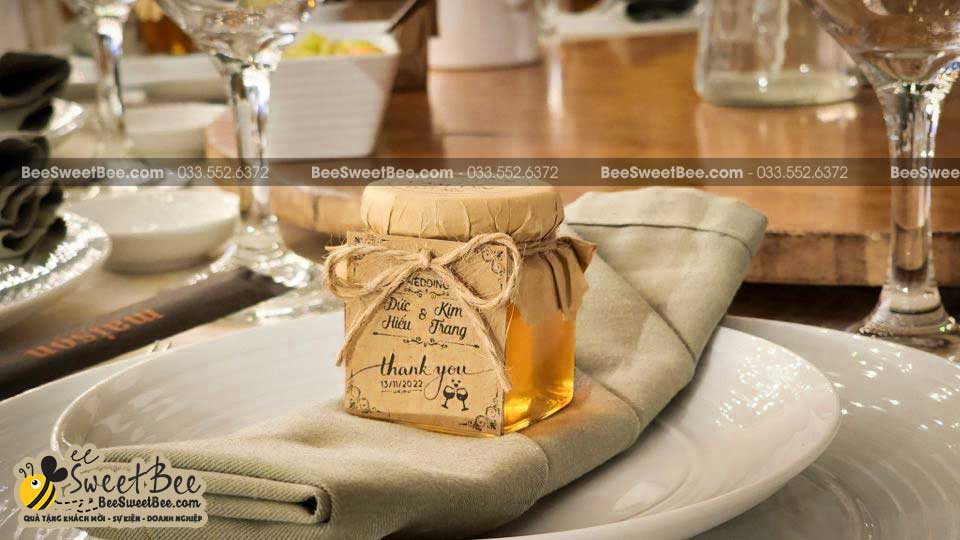 Quà tặng mật ong tặng khách mời đám cưới của CDCR Đức Hiếu & Kim Trang 13/11/2022