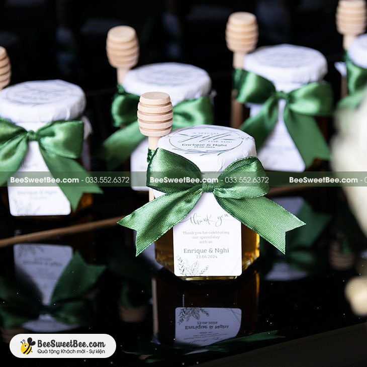 Quà tặng mật ong cho khách mời của cô dâu chú rể Nghi & Enrique 23/06/2024