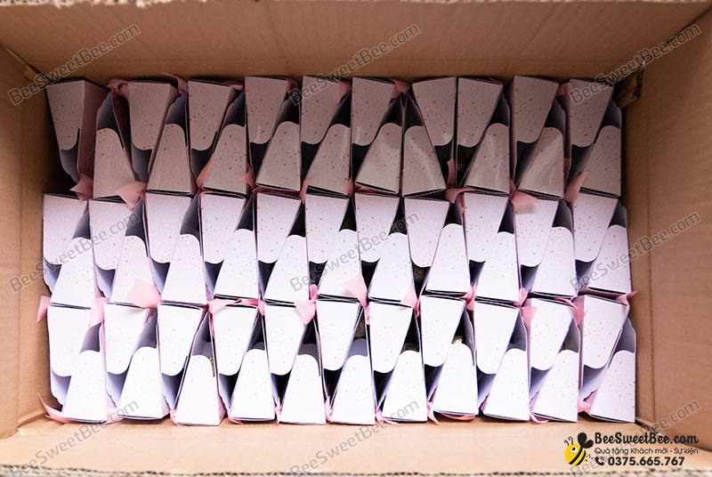 Hơn 500 set Wedding Bee tặng khách mời đám cưới của cô dâu chú rể Ánh Ngọc & Lê Bảo 31/07/2024