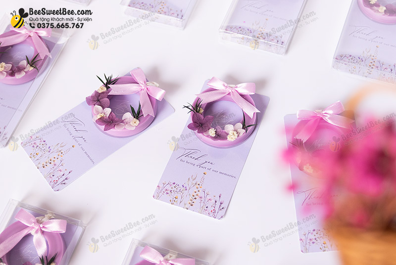 Quà tặng sáp thơm đáp lễ khách dự tiệc cưới của cô dâu chú rể Ngọc & Sven 10/2024
