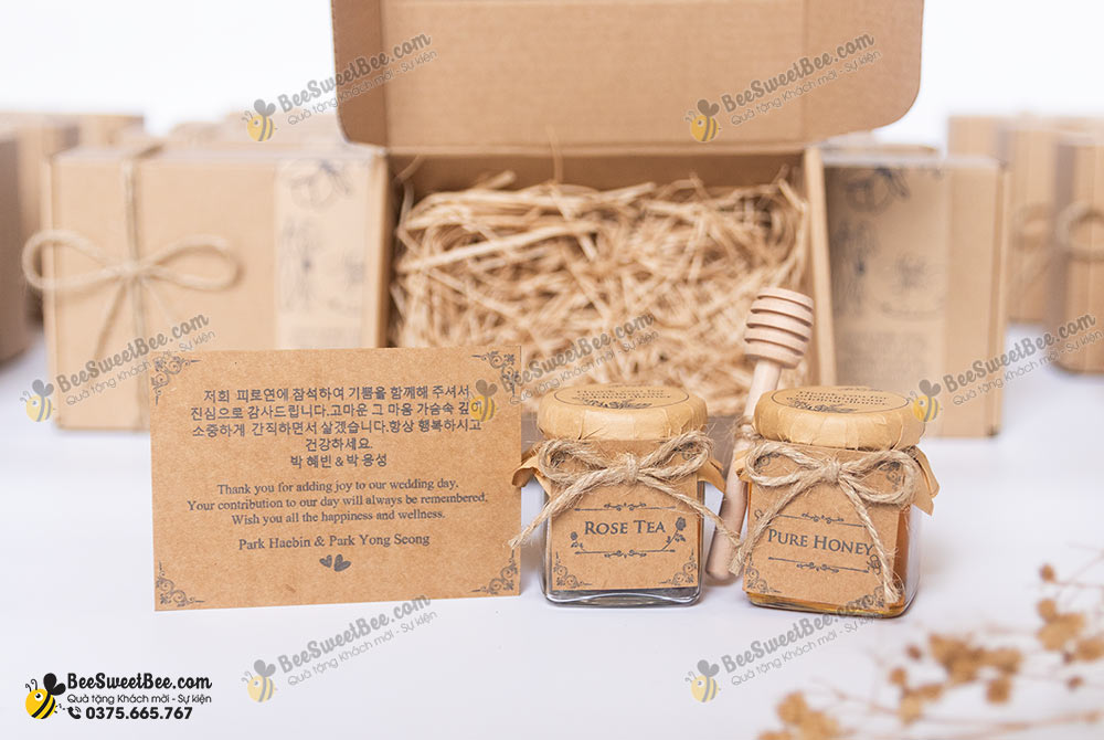 Quà tặng cho khách cưới của cô dâu chú rể người Hàn Quốc Park Haebin & Park Yong Seong 11/2024