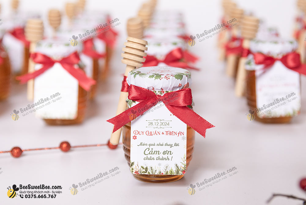 Set quà tặng mật ong đáp lễ khách mời của cô dâu chú rể Thiên Ân & Duy Chuẩn 28/12/2024.