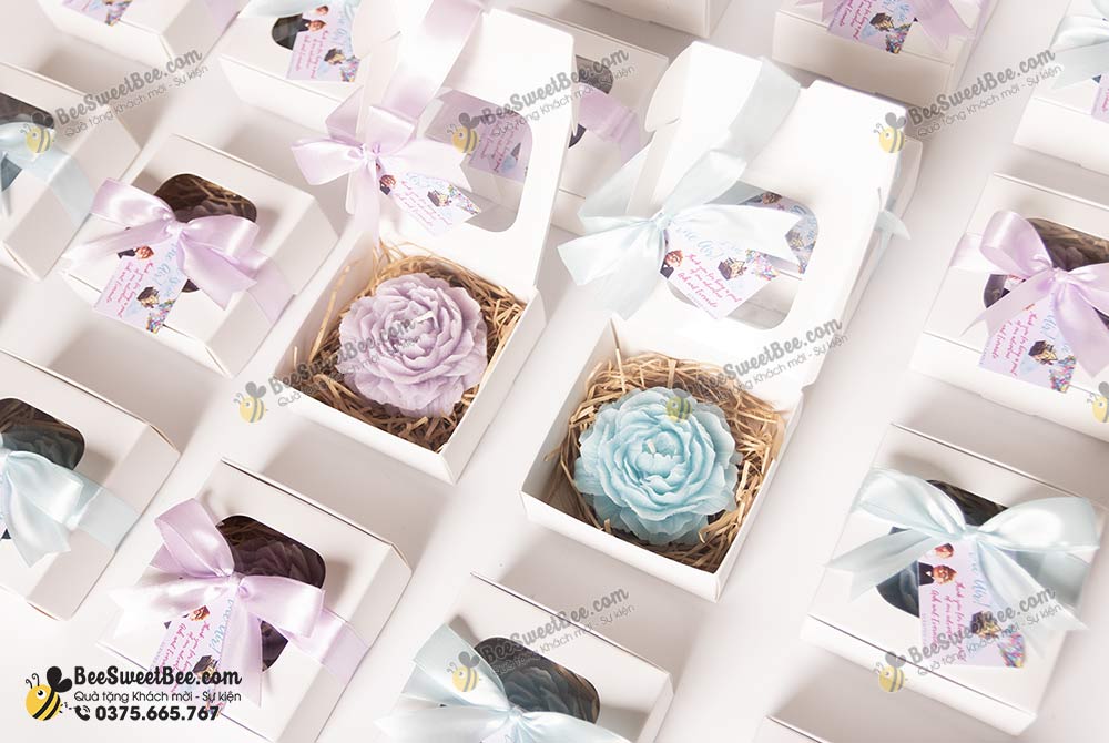 Set nến thơm siêu xinh làm quà tặng cảm ơn khách mời đám cưới của cô dâu chú rể Anh & Everardo 12/2024