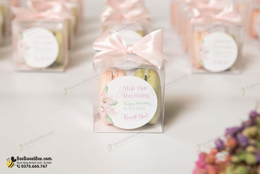 Set 2 bánh macaron đáp lễ khách mời đám cưới của cô dâu chú rể Mai Giang & Nhật Tân 16/03/2025.
