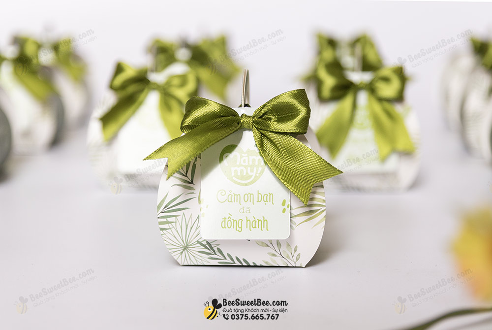 Set 1 bánh macaron tặng khách hàng của Mammy 04/2025