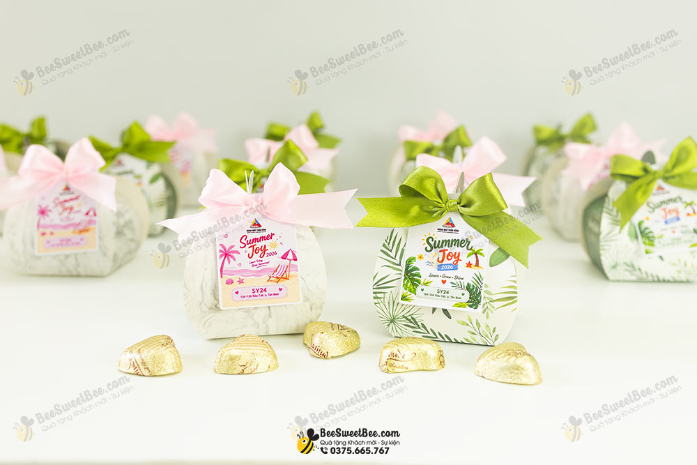 Set quà tặng chocolate cho học viên của trung tâm Ngoại Ngữ Thần Đồng 07/2026