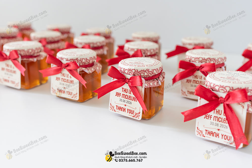 Set quà tặng mật ong đáp lễ khách mời đám cưới của cô dâu chú rể Thu Lê & Jeff Mclellan 30/08/2026.