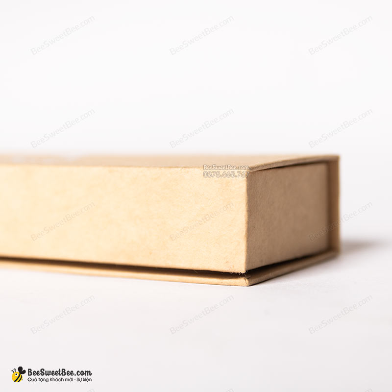 Chất liệu hộp cứng giấy mỹ thuật