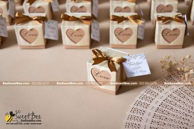 Quà tặng khách mời đám cưới của CDCR Huy & Hằng 05/08/2023- <a target='_blank' href='/qua-tang-chocolate-set-love-2-vien-q16.html'>Xem sản phẩm</a>