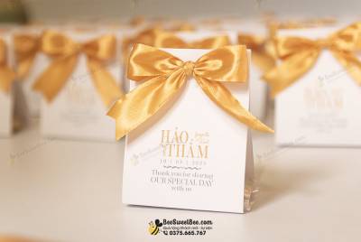 Set quà tặng chocolate Sweet Home đáp lễ khách mời đám cưới của cô dâu chú rể Thắm & Hảo 10/05/2025- <a target='_blank' href='/qua-tang-khach-moi-set-sweet-home-2-vien-chocolate-q75.html'>Xem sản phẩm</a>