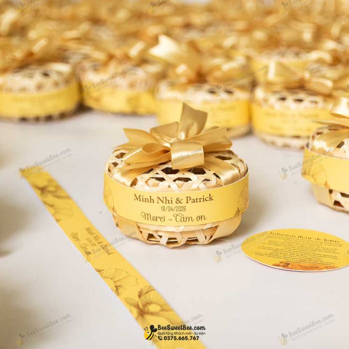 Quà tặng trà hoa sen thảo mộc hộp mây tre 