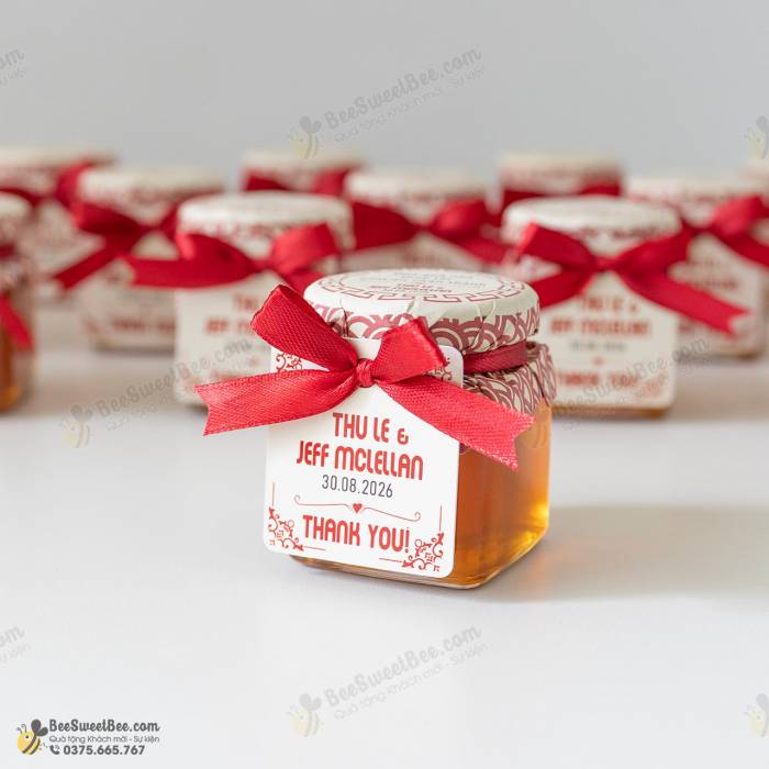 Quà tặng mật ong hũ vuông 55ml + Trang trí giấy kraft bọc nắp lọ