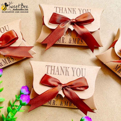 Quà tặng chocolate set 2  vien Mr. & Mrs