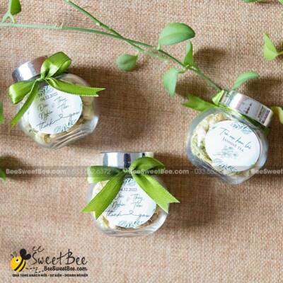 Quà tặng trà hoa lài hũ nghiêng 50ml
